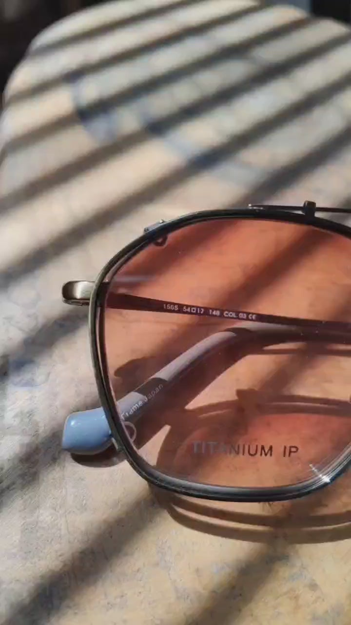 Pure titanium retro clip-on glasses EO-1565